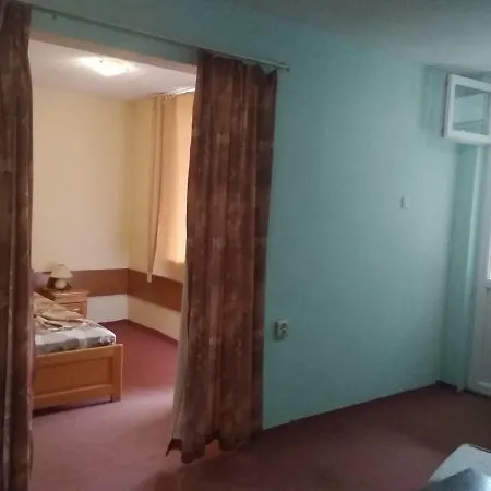Хотелски Комплекс Рай Hotel 2*